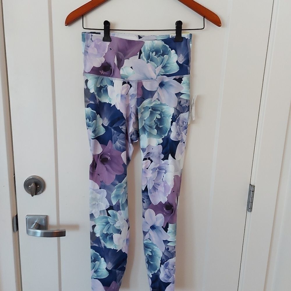 OLD navy active wear pants NWT